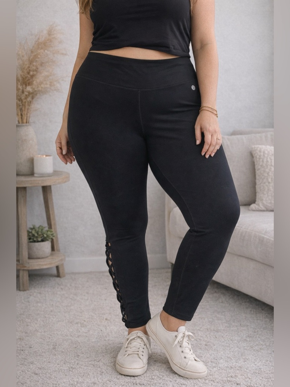 Torrid Lace Up Leggings Size 2 2XL Black Activewear High Waist Yoga Pants Gym